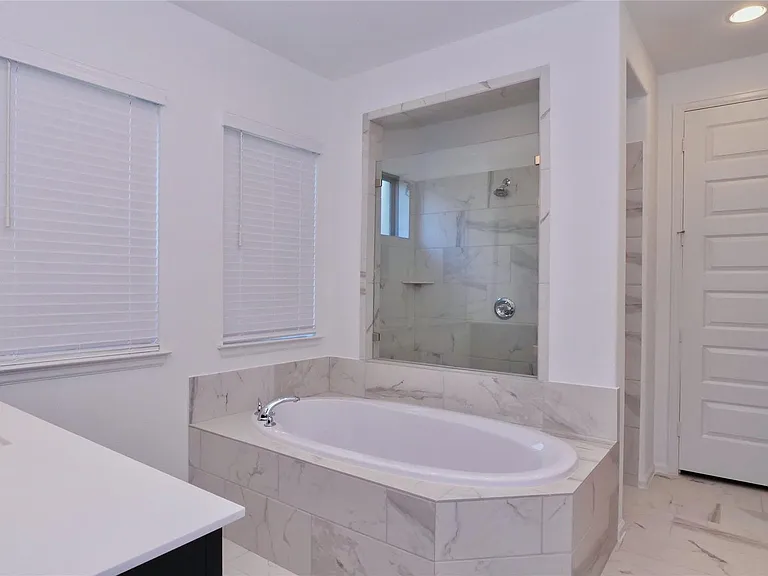 5311 Birch Shadow Dr — Photo 9