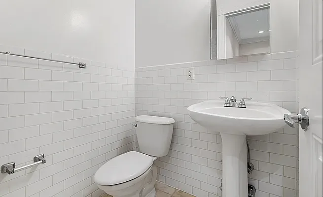 Rented by REAL New York | media 6