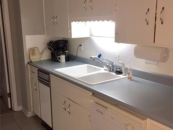 4th image of 1306 Pampas Dr