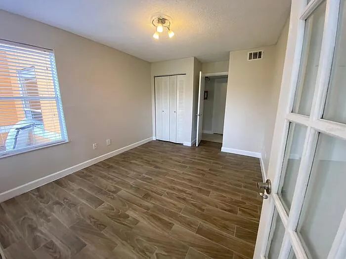 2 bed, 1.0 bath, 934 sqft, $1,500 — Photo 2