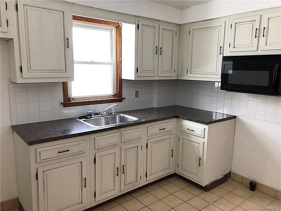 2nd image of 621 77th St