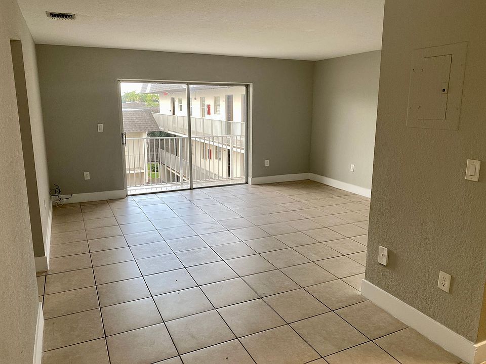 8601 SW 94th St APT 315W, Miami, FL 33156 | Zillow