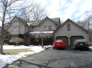 555 Mill Run, Paramus, NJ 07652