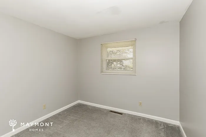 694 Castro Ln — Photo 12
