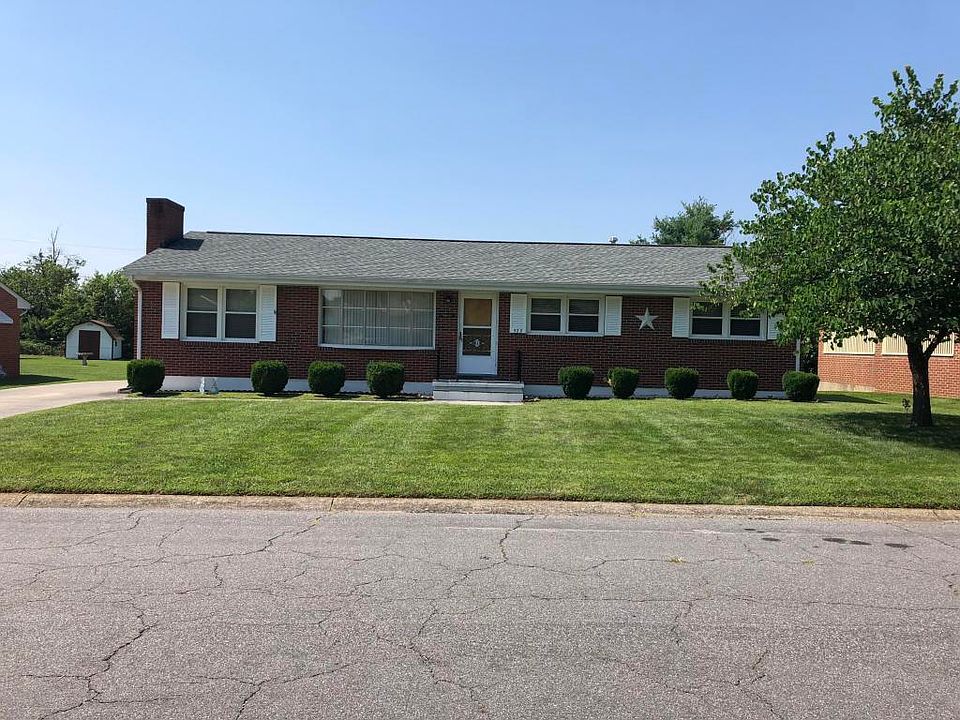 1st image of 523 Greenwich Dr