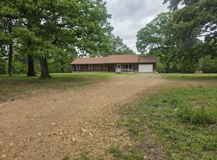 406 E Cc Rd, Hardy, AR 72542
