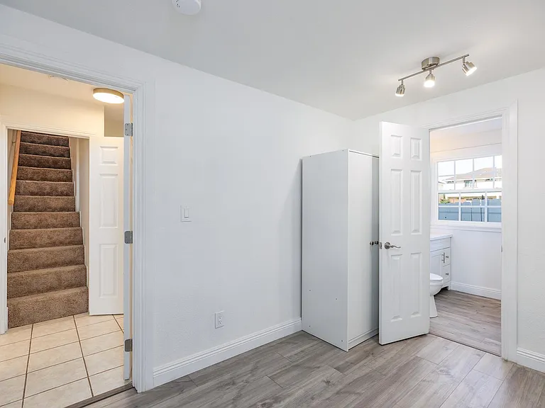 333 S 1st Ave — Photo 19