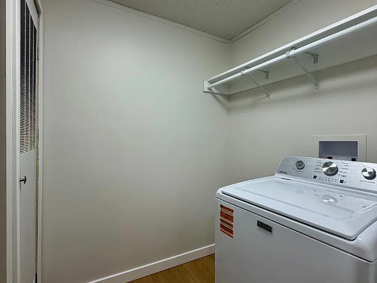 Unit Photo