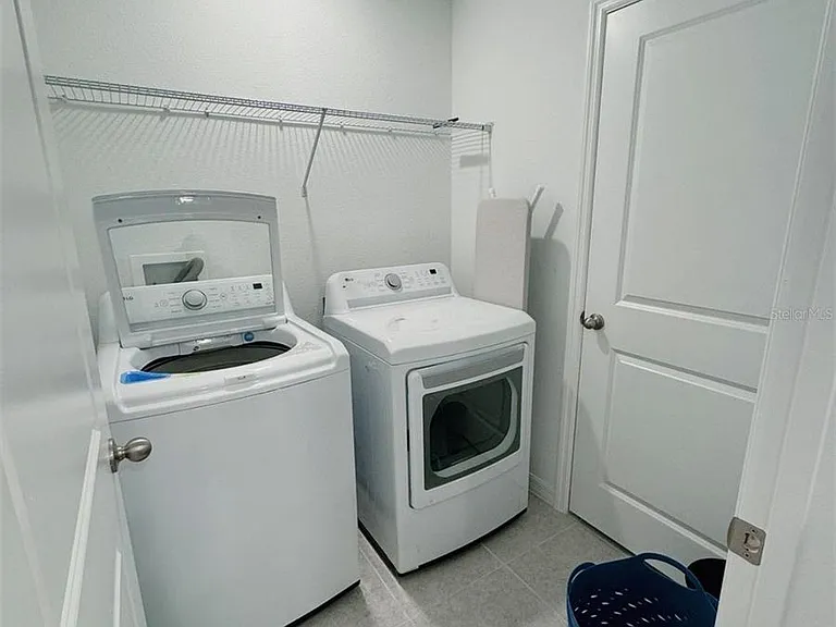 1832 Sanibel Dr — Photo 11