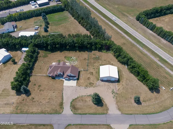 2144 Missouri Loop N, Mandan, ND 58554