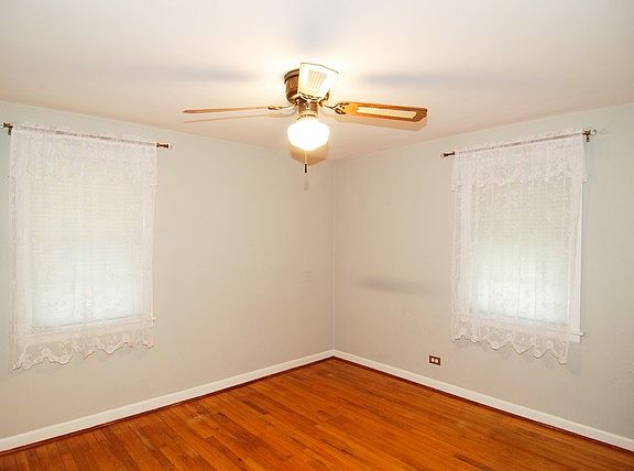 5th image of 9441 Britta Ave