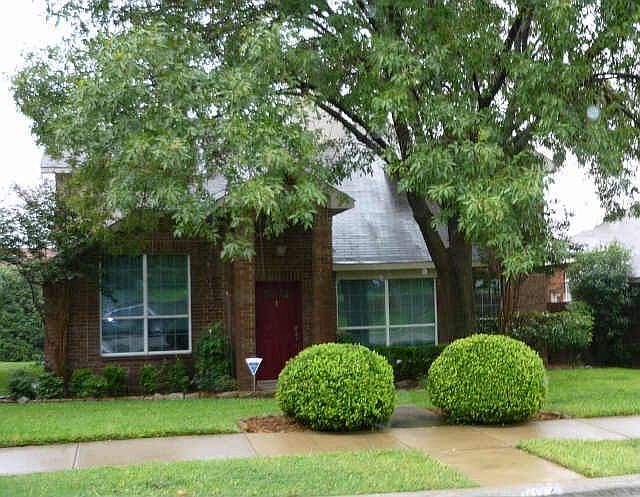 1st image of 1112 Holly Dr