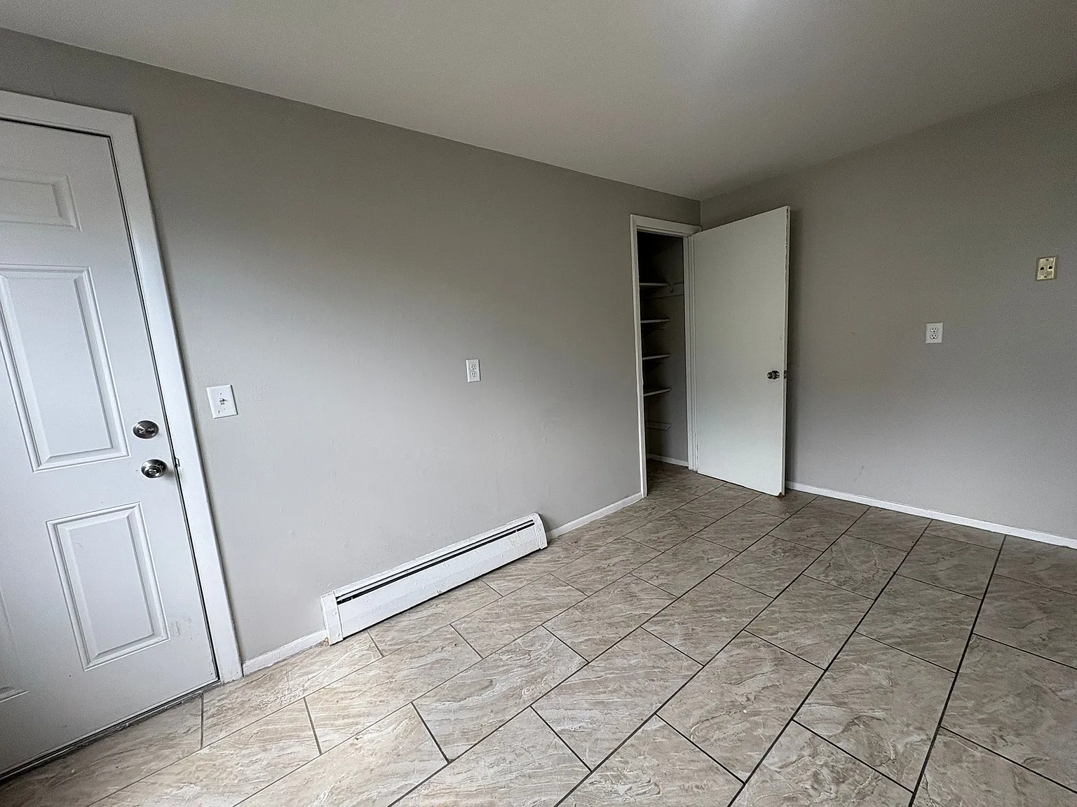 2 bed, $1,725 — Photo 2