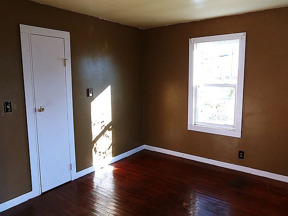 Bedroom #1