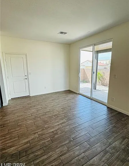 1003 Brilliant Meadow Ave — Photo 8