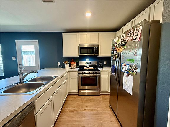 5th image of 216 Bennett Loop