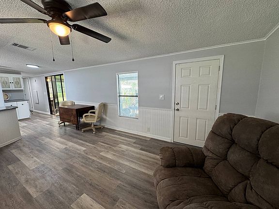 2nd image of 854 Sand Trap Cir