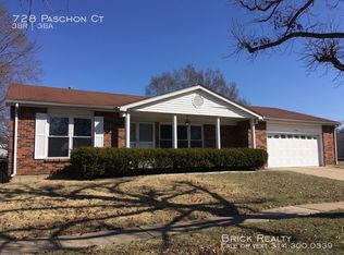 728 Paschon Ct, Florissant, MO 63034