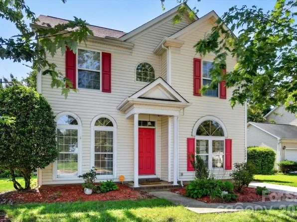 12548 Panthersville Dr, Charlotte, NC 28269