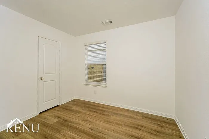 109 Scarborough Bnd — Photo 15