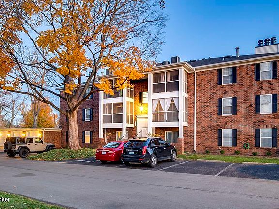 3rd image of 309 Donard Park Ave #3