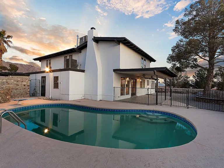 6637 Mariposa Dr — Photo 22