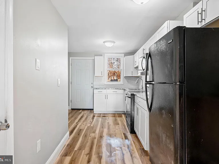 2131 E Clearfield St — Photo 5