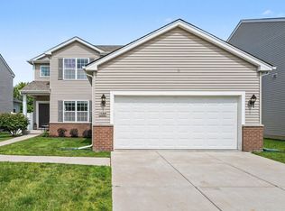 13184 Roosevelt Pl, Crown Point, IN 46307