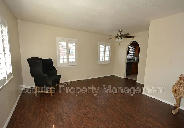 165 Wilson Ave — Photo 4