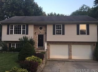 182 Holiday Dr, Edwardsville, IL 62025