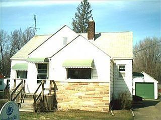 2nd image of 77 Sanford St