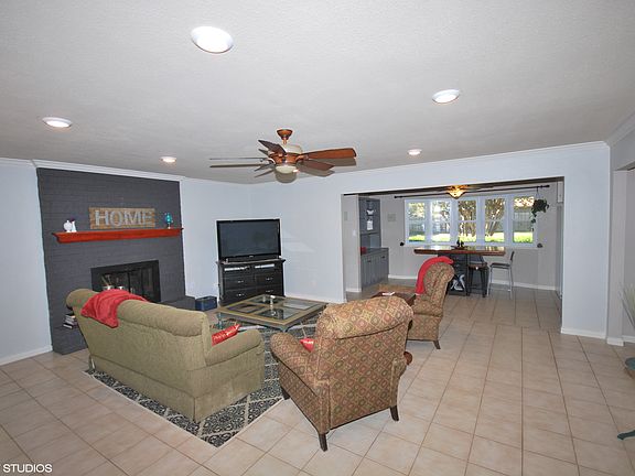 5th image of 2808 N Haven Dr