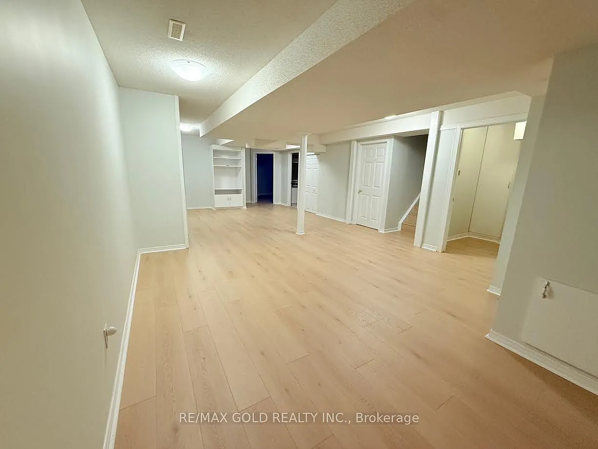 2 bed, $1,800 — Photo 4