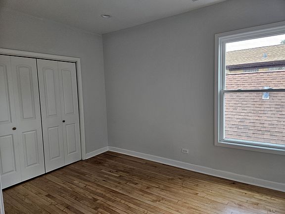 5th image of 1113 Thomas Ave APT 2