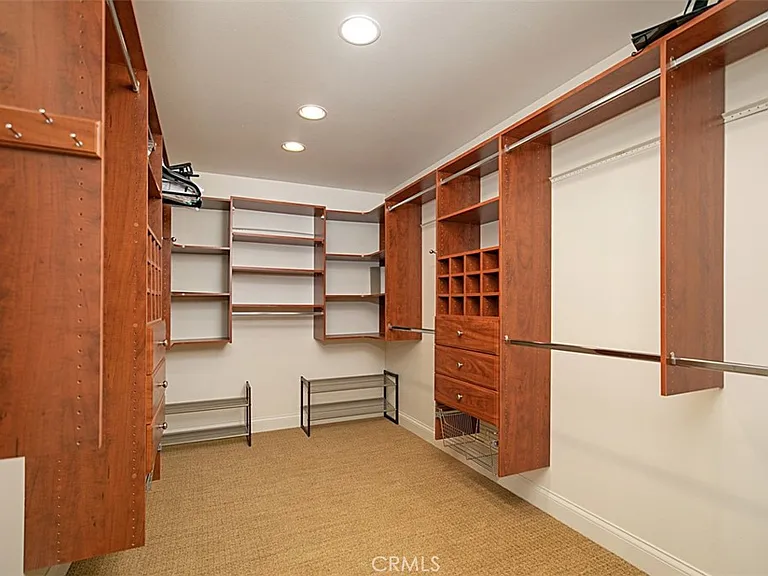 208 E Balboa Blvd — Photo 36