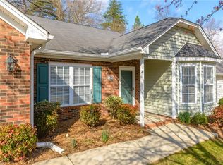 130 Miller Pointe Dr, Winston Salem, NC 27106