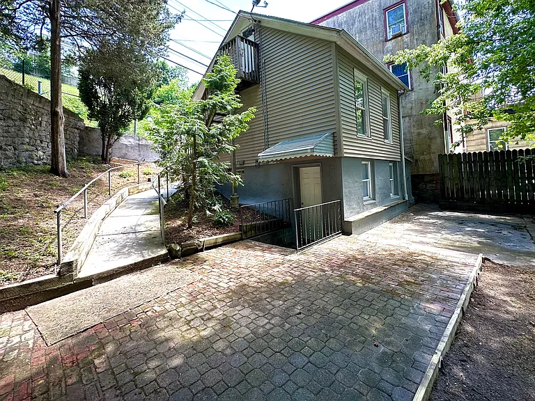 51 Yale Ave — Photo 3