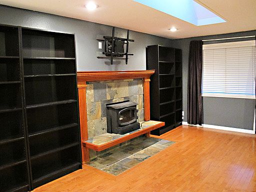 2nd image of 484 NW Clipper Dr