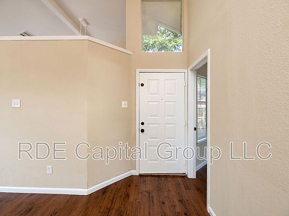 5th image of 10822 Bravura Ln