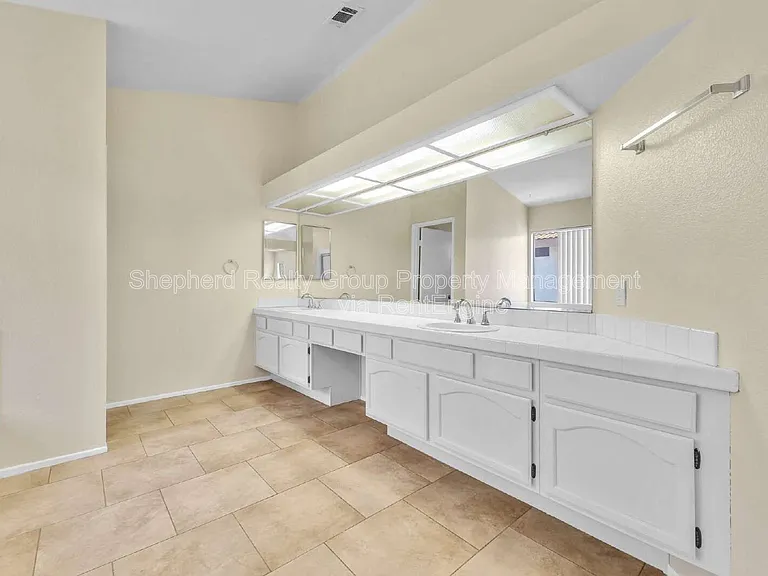 19944 Westerly Dr — Photo 18