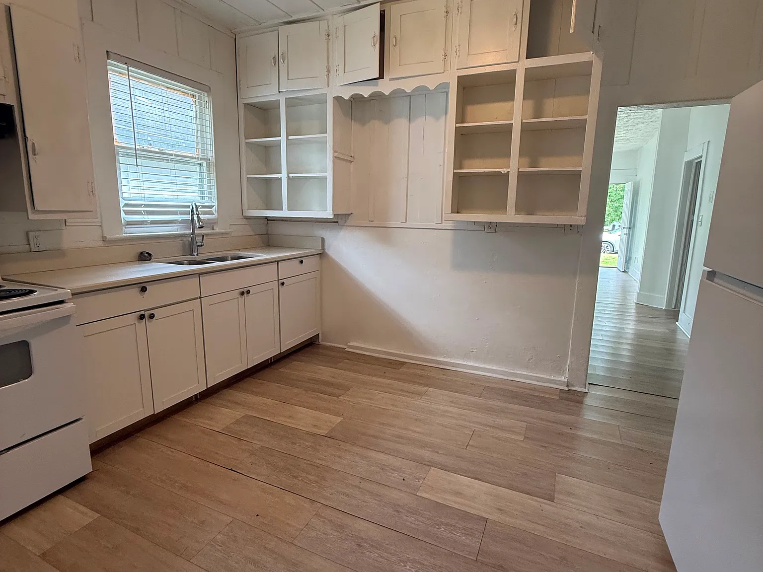 3 bed, 1174 sqft, $1,195 — Photo 3