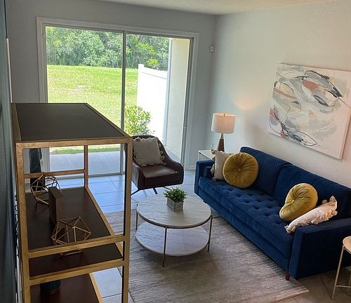 3rd image of 867 Gate Pkwy #867