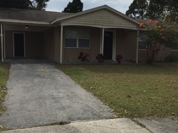 2111 Smithfield Cir S