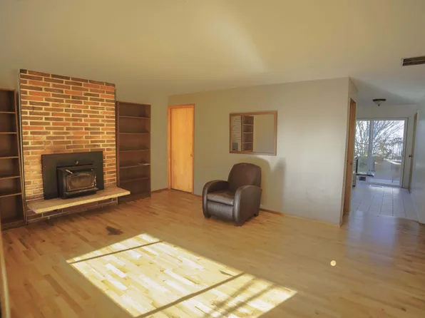 3504 NE 204th St #1, Seattle, WA 98155