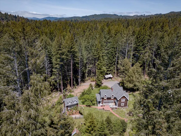 53 Paddington Ln, McKinleyville, CA 95519