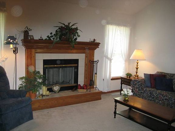 Large Great Room!