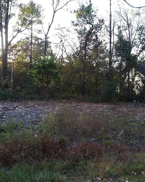 1st image of Crosshill Dr