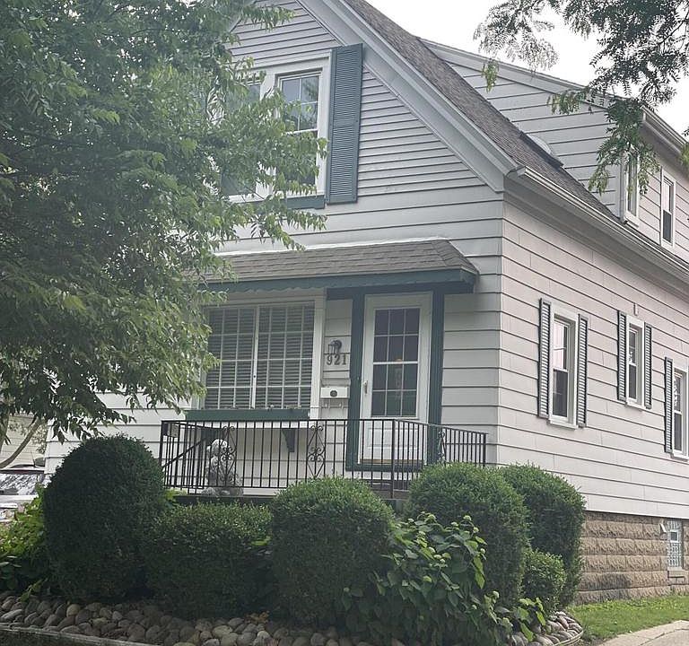 1st image of 921 East Colfax PLACE