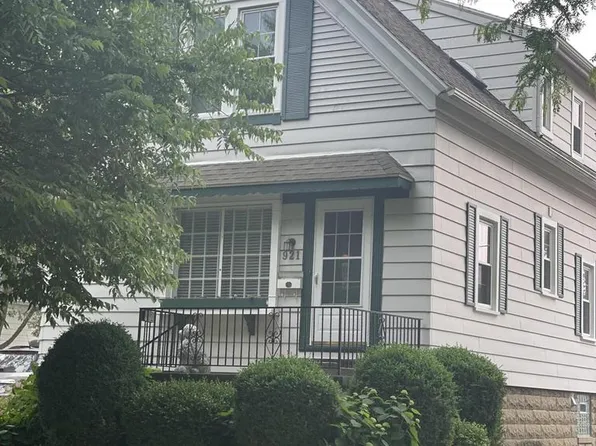 921 East Colfax PLACE, Whitefish Bay, WI 53217