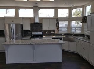 20 Dorchester Dr, Northridge, CA 91324